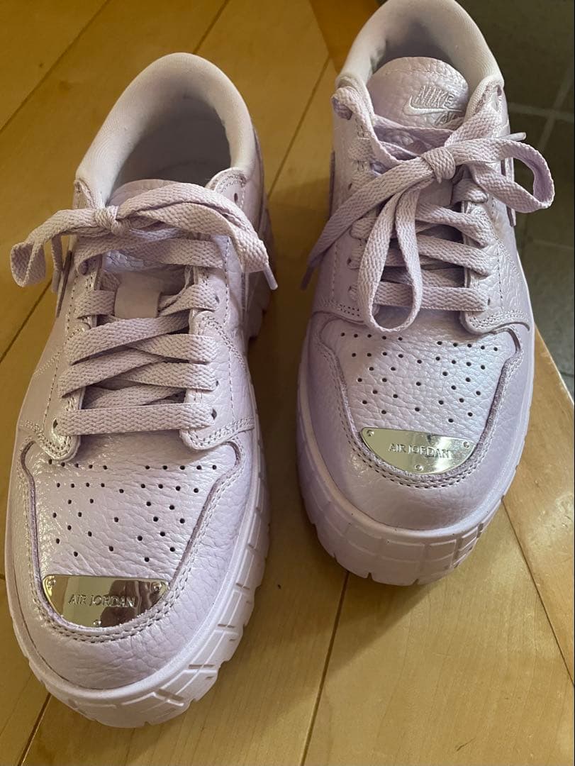 Nike ウィメンズエアジョーダン　1ブルックリン24cm