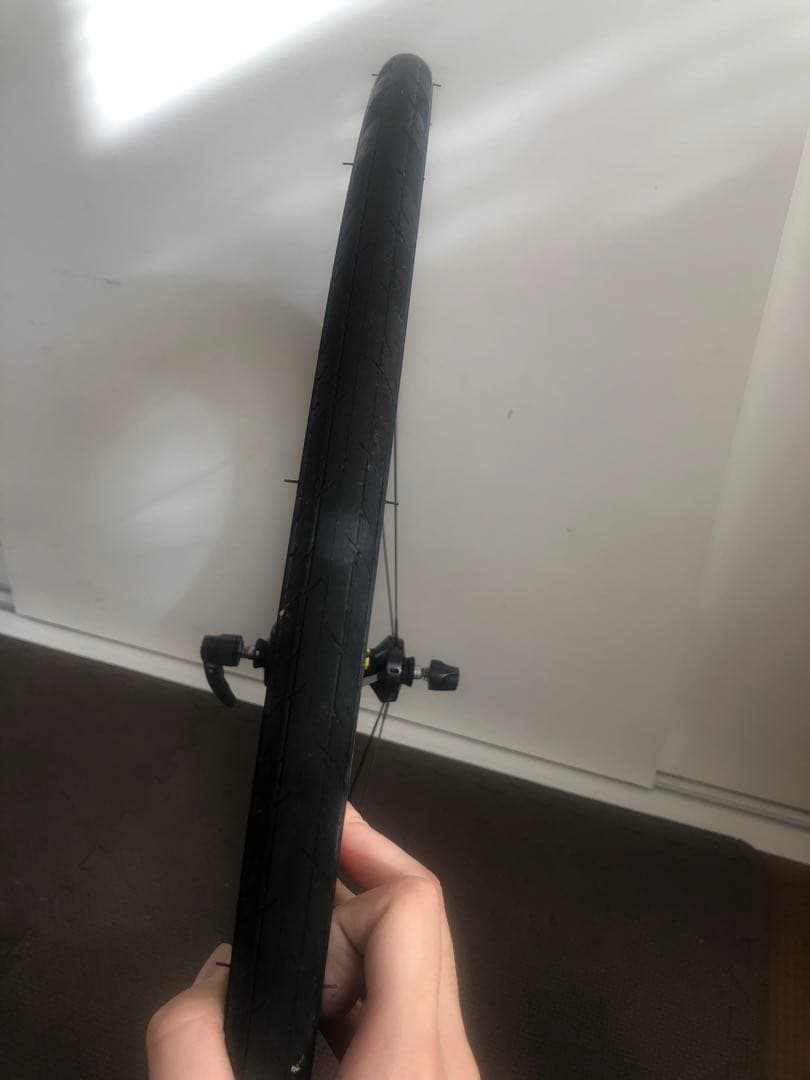 MAVICマビックレア　コスミックカーボン前輪のみタイヤ付き