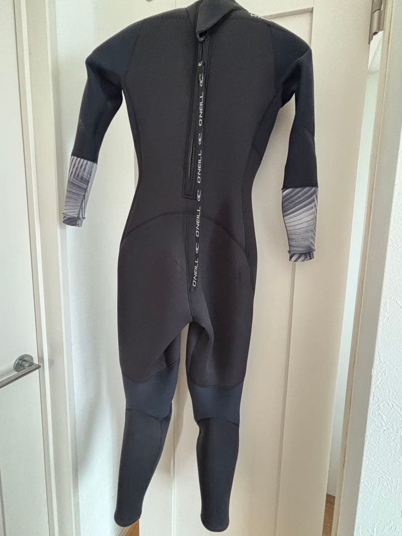 美品　フルスーツ ウェットスーツ レディース