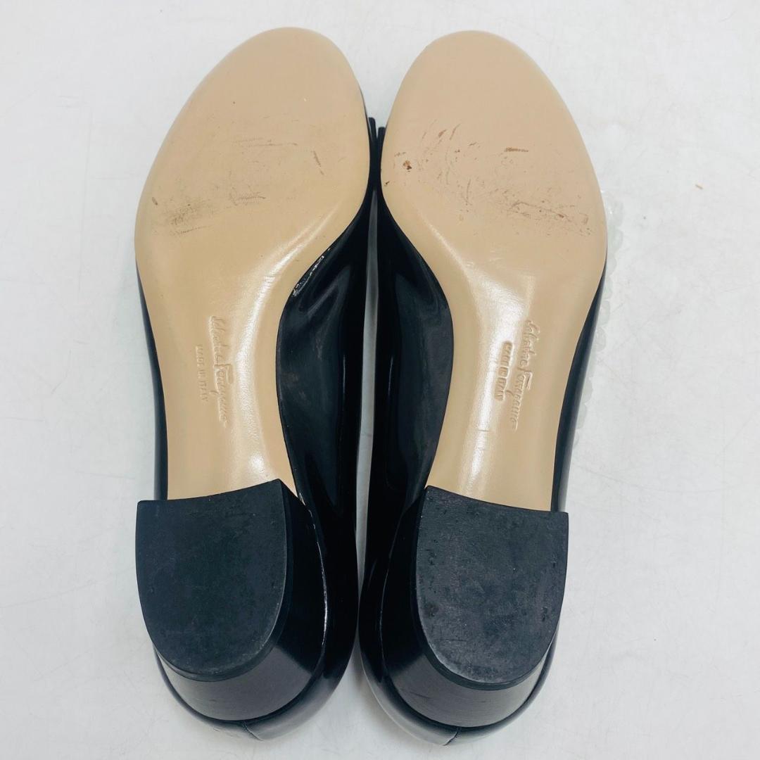 未使用級 サルヴァトーレフェラガモ　ヴァラリボンパンプス　エナメル　7　黒