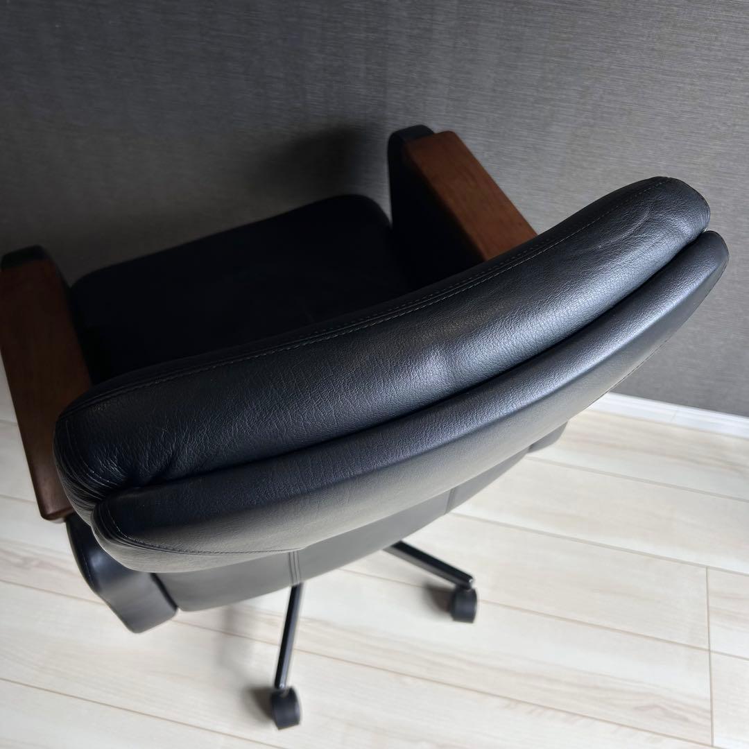 【美品】カリモク デスクチェア エグゼクティブ 本革 ウッド 昇降式 キャスター