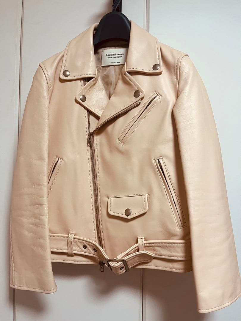 beautiful people ベビーピンク レザーライダースジャケット
