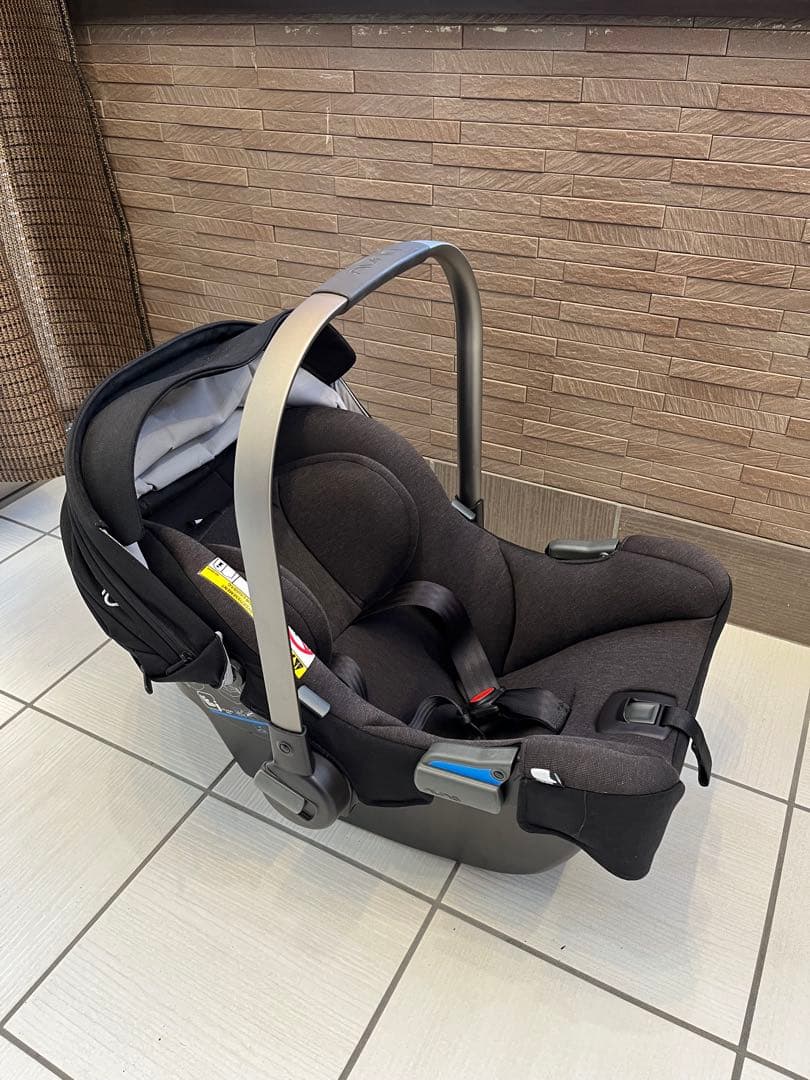nuna ベビーカー　ベビーシート　車用ベース　3点セット【高級ブランド】