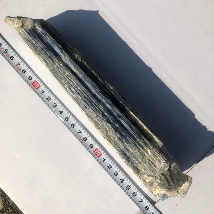 【特大】カイヤナイト 結晶