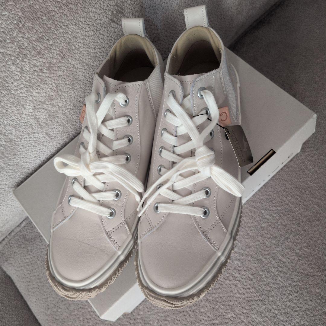 1/15お値下げ　スピングルムーブ　442 IVORY 37〜38　SS　新品