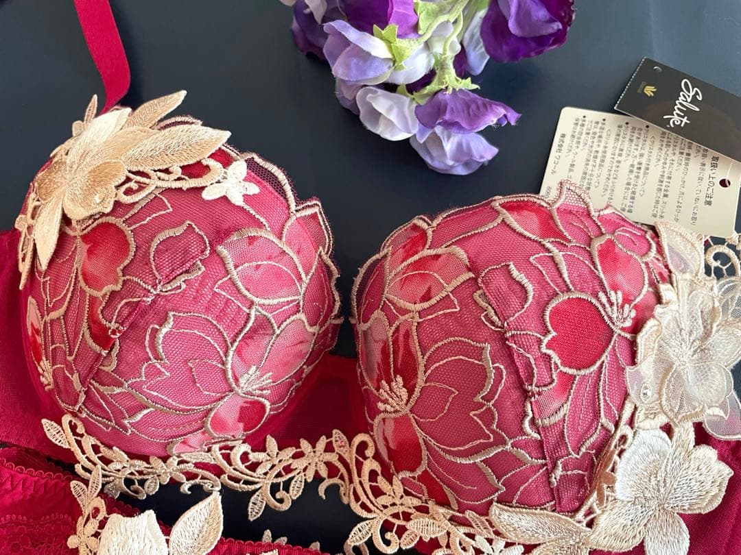 サルート D75/M 36G RP ヴィーナス