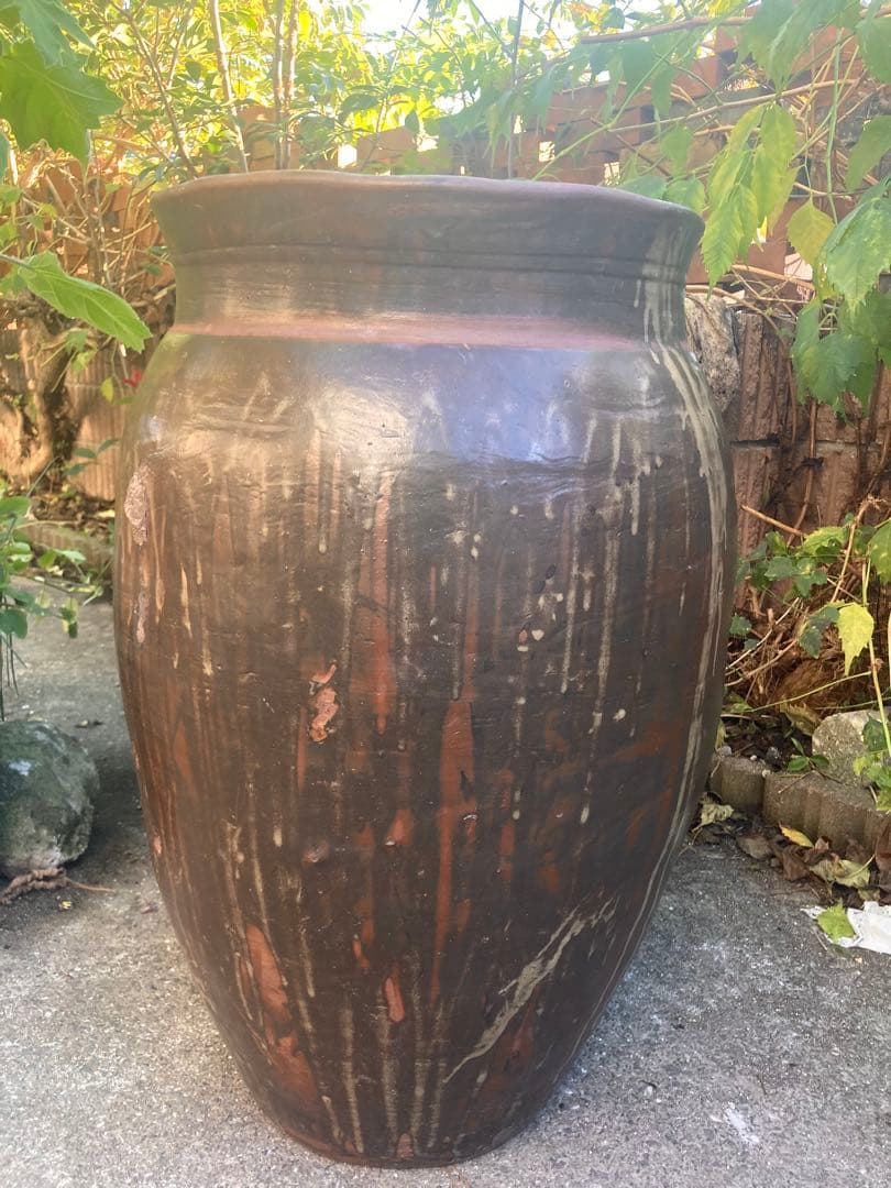 67センチ。特大。甕 古い 陶器製 古民家 インテリア 庭 植木鉢 メダカ鉢に