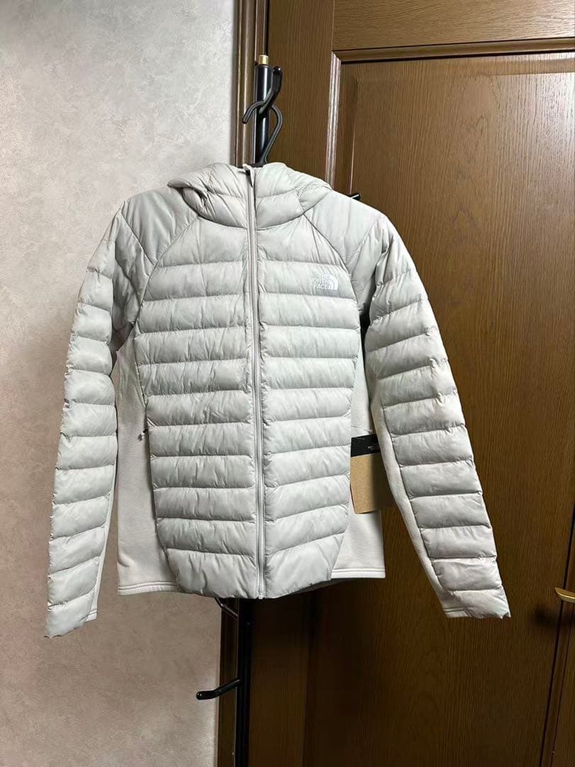 THE NORTH FACE 中わたジャケットレッドランフーディ