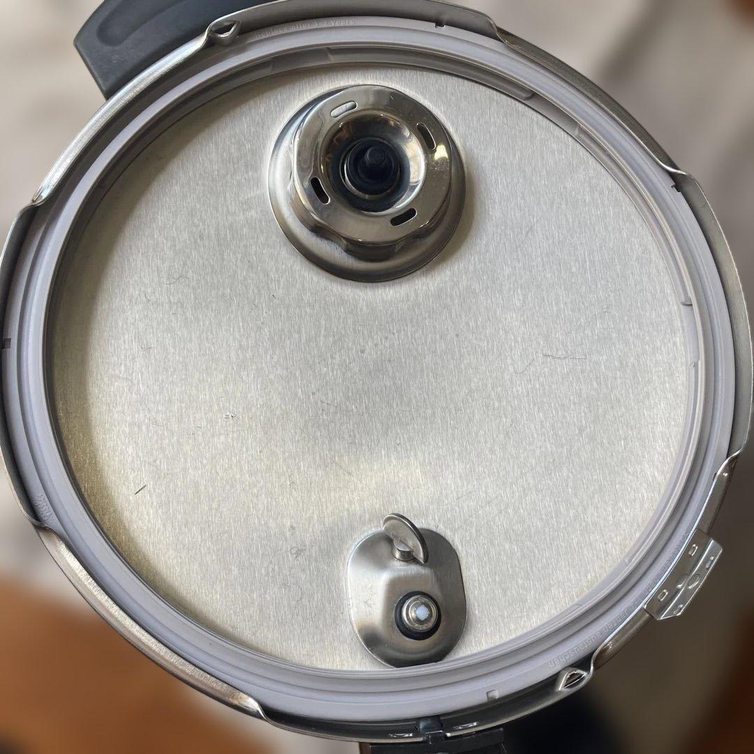 フィスラー圧力鍋コンフォート4.5L 取り扱い説明書・レシピ本付き