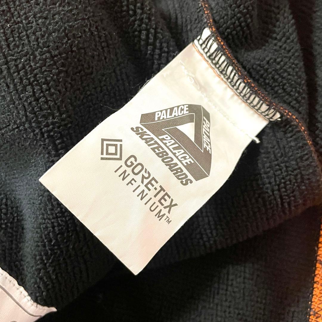 美品PALACE ゴアテックス　マスクド　ソフトシェル　ジャケット　オレンジ　L