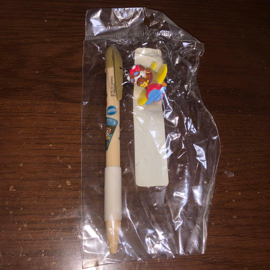 公*o様 トゥイーティー ハローキティ ボールペン ヒコーキ　飛行機