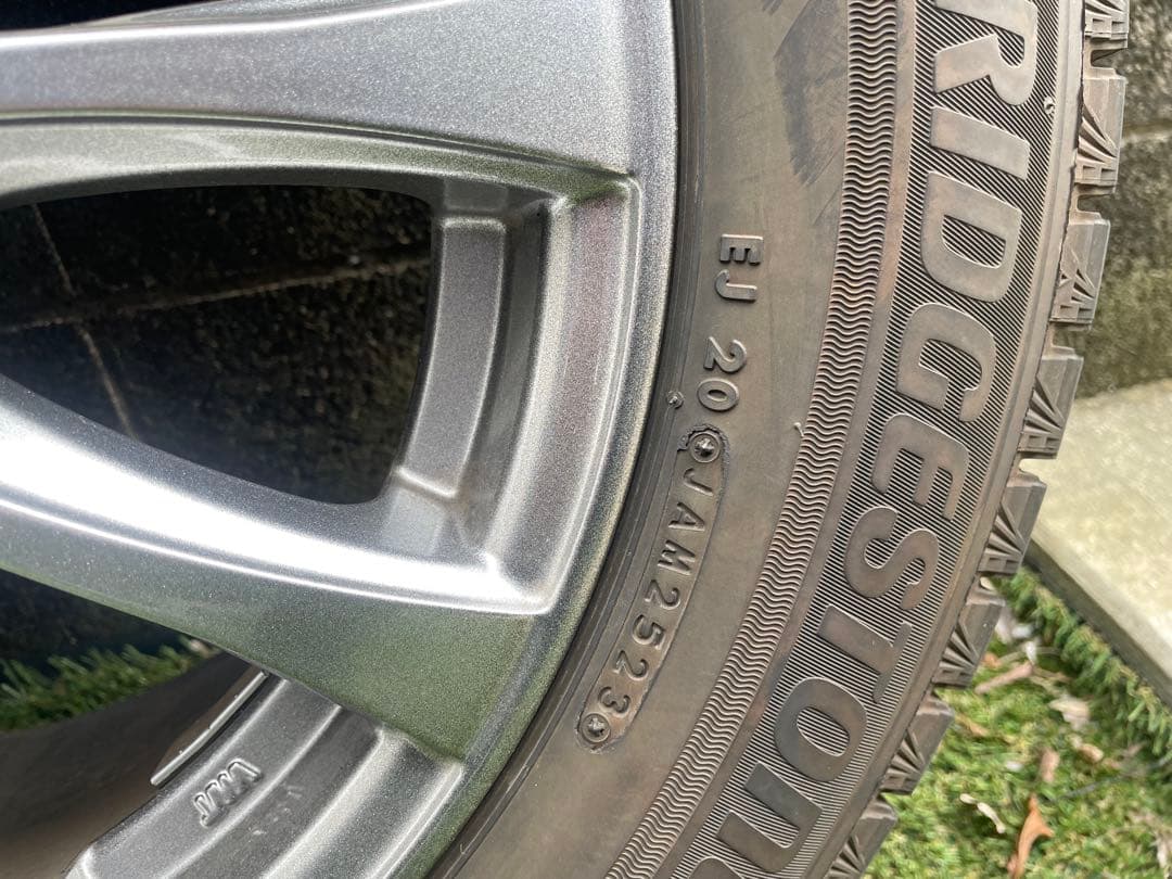 90系ボクシー16インチ スポークデザイン スタッドレスタイヤ4本セット