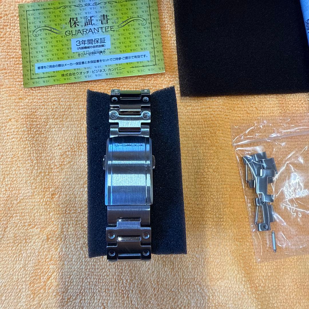 G-SHOCK GM-B2100 シルバー