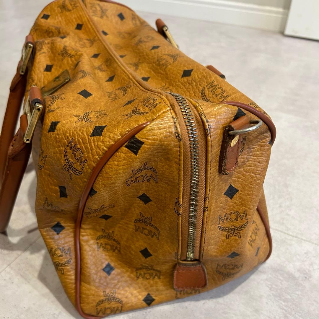 MCMエムシーエム ボストンバ ッグ ハンドバッグ 総柄 ロゴプレート ブラウン