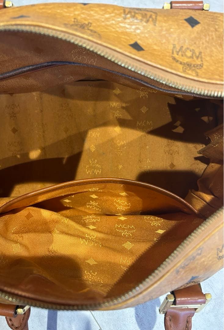 MCMエムシーエム ボストンバ ッグ ハンドバッグ 総柄 ロゴプレート ブラウン
