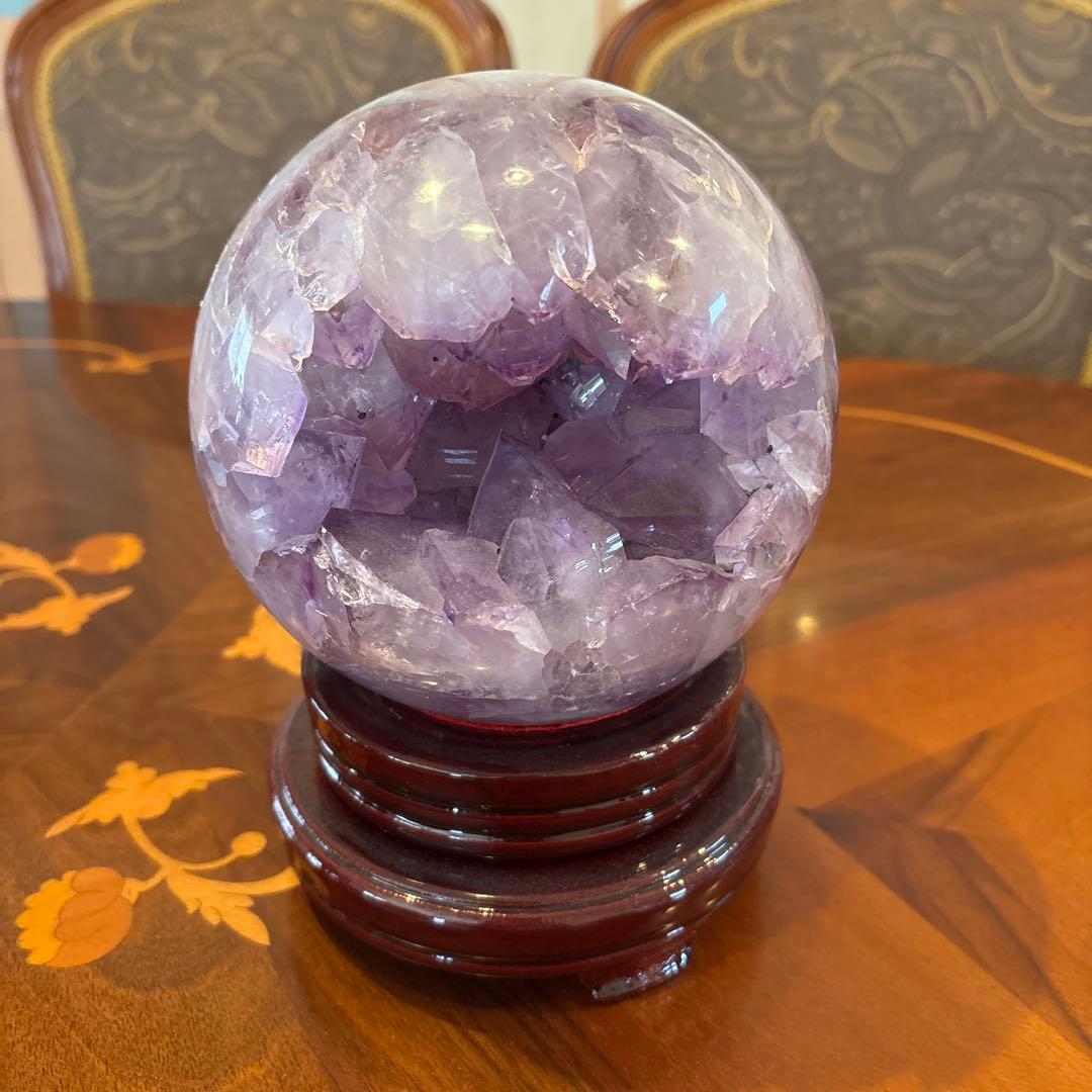 美品☆アメジスト☆大玉笑口☆回る台座付き
