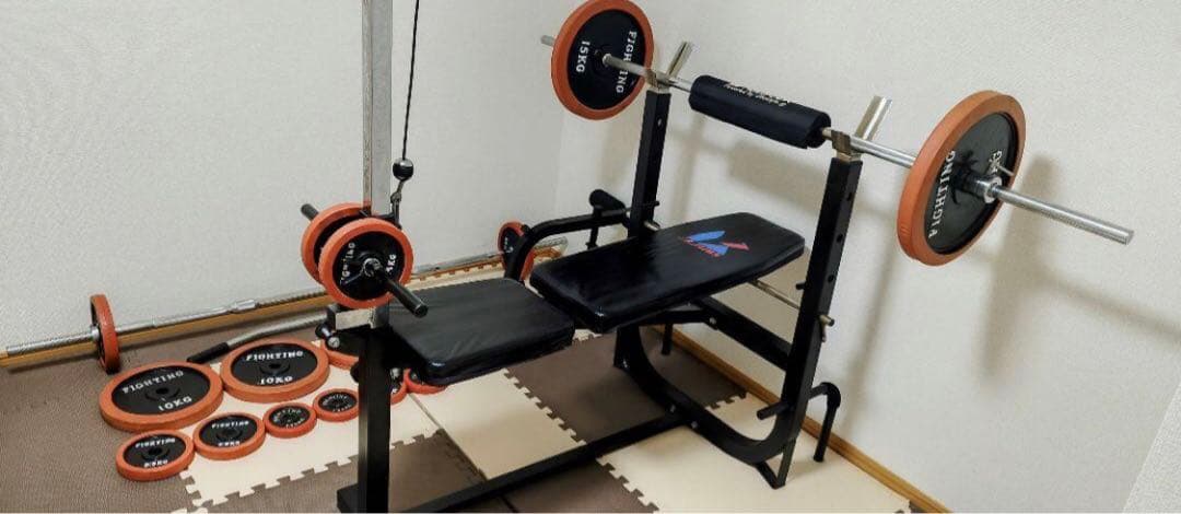 トレーニングベンチ セット。プレート90kg