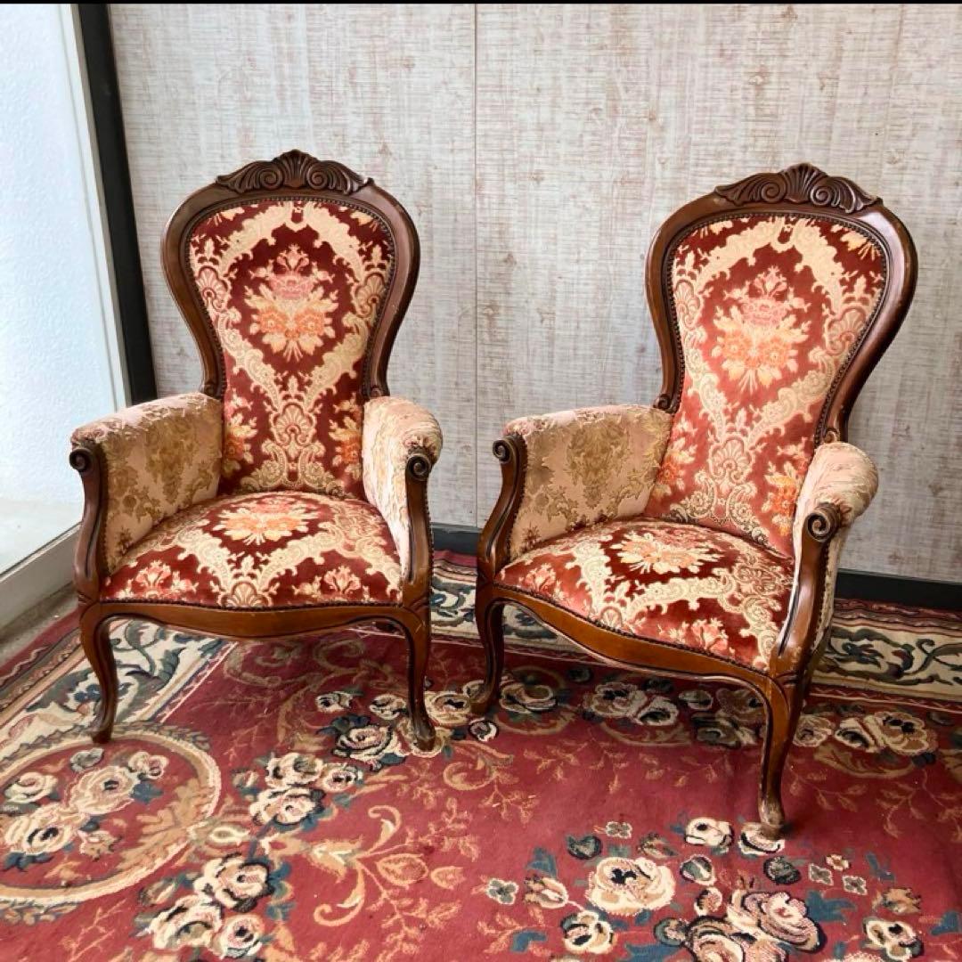 アンティーク ロココ様式 木製 花柄アームチェア 一人掛けソファー リベット打ち