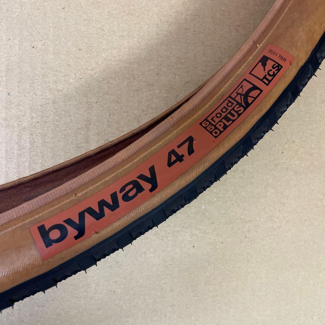 WTB BYWAY 47 650B 2本　チューブ1個付き