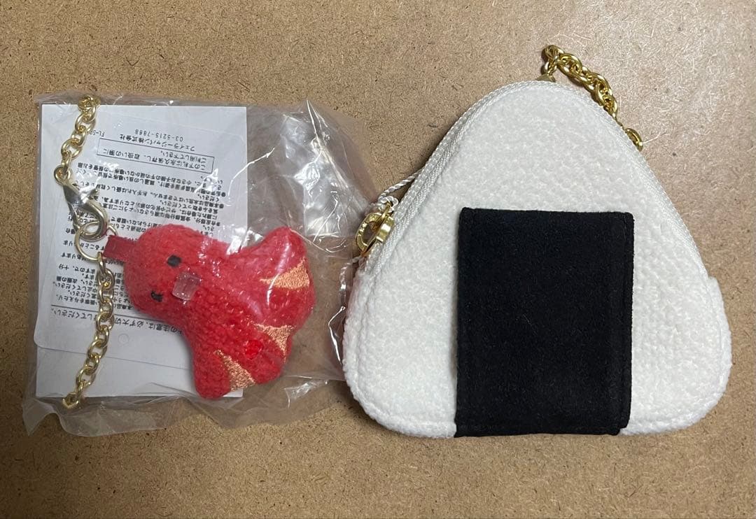 フェイラー　オムスビコロリン　タコさんウインナーチャーム　おにぎりポーチ