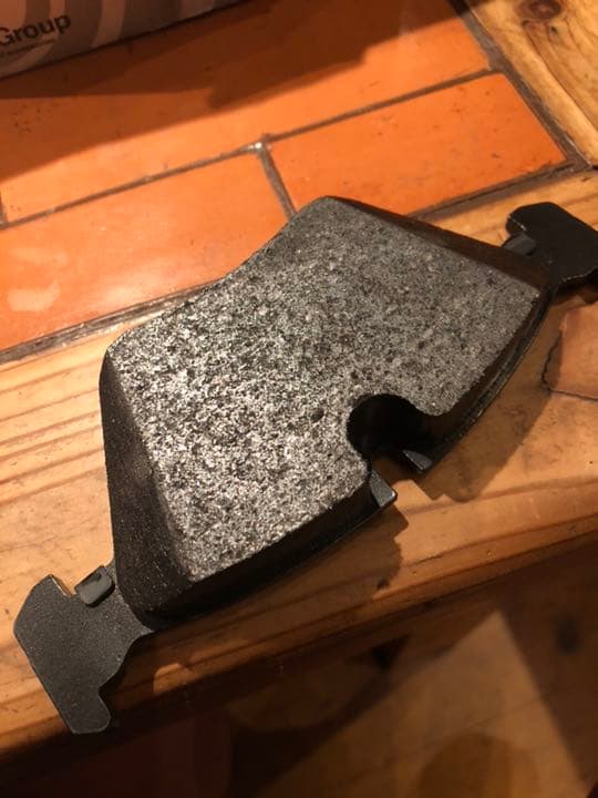 BMWe89z4純正ブレーキパッド新品