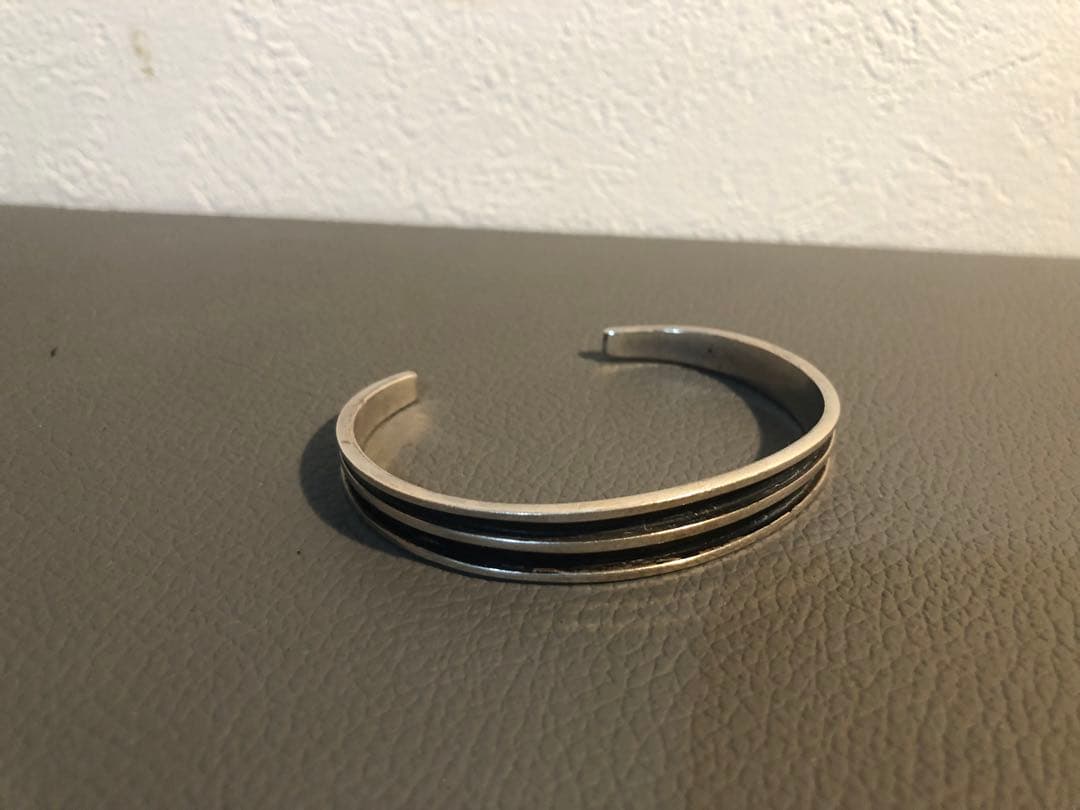 トムホーク　バングル　tom hawkインディアンジュエリー　シルバー