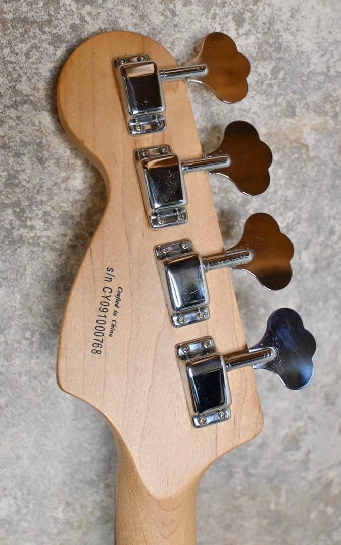 Squier Affinity Precision Bass CAR プレベ