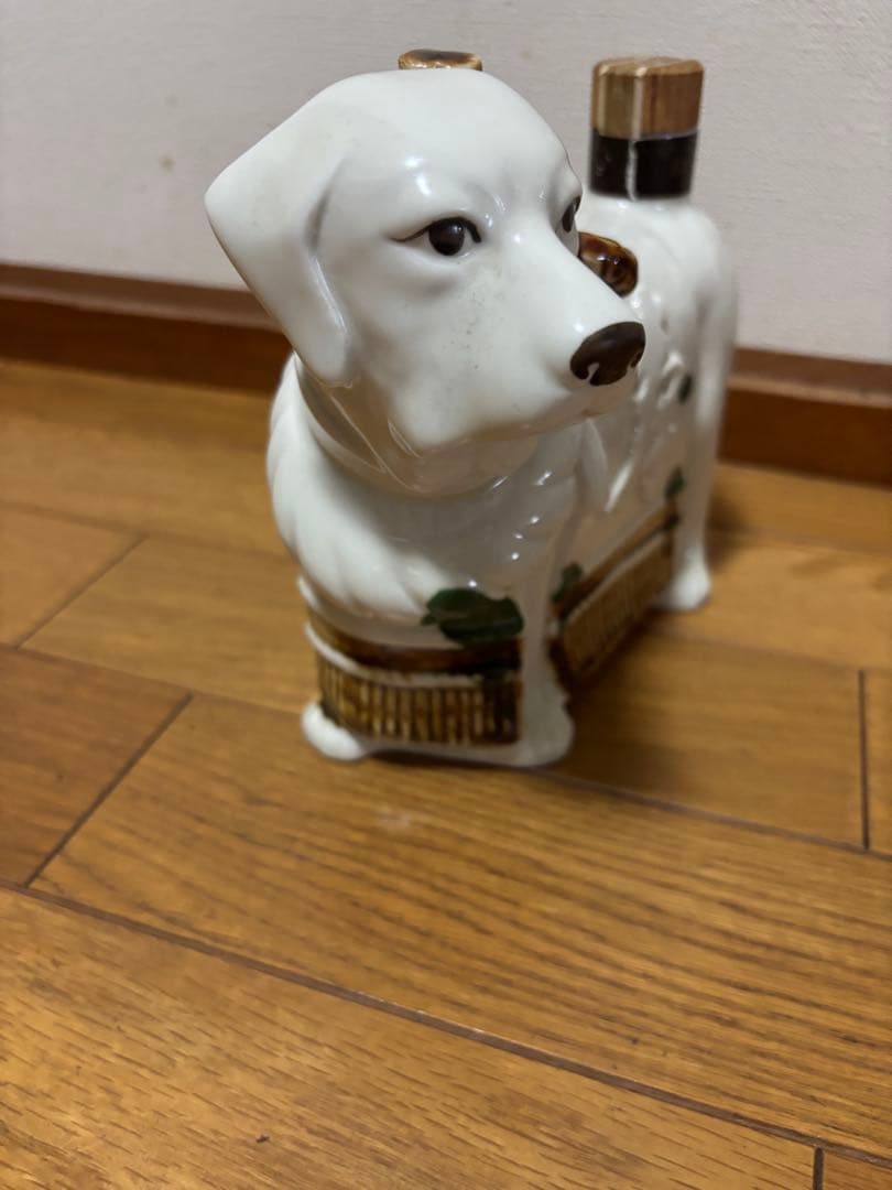 【未開栓】干支 戌 犬型 陶器 ウイスキー サントリー ローヤル12年