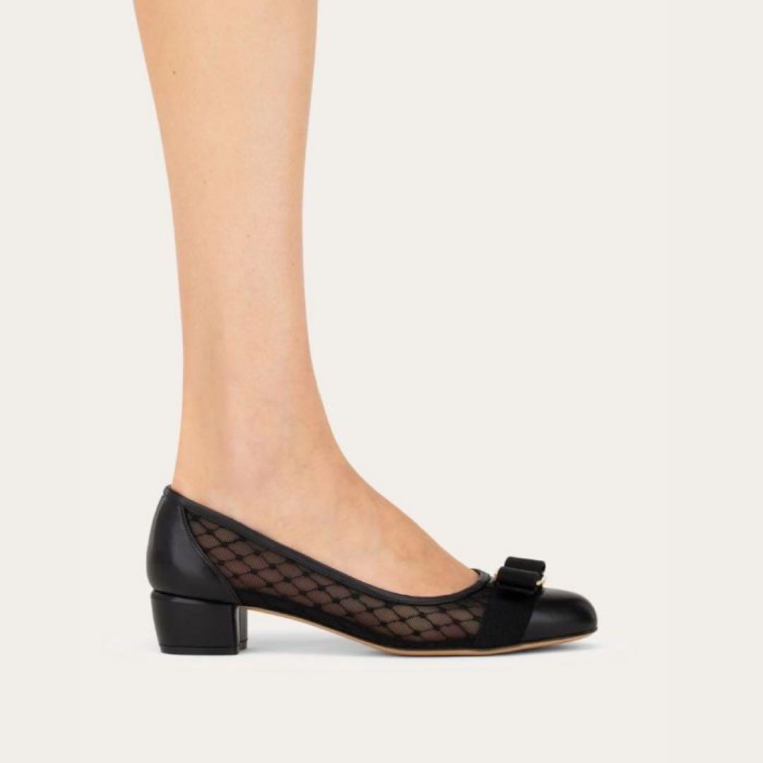 【美品】Salvatore Ferragamo Vara パンプス レース