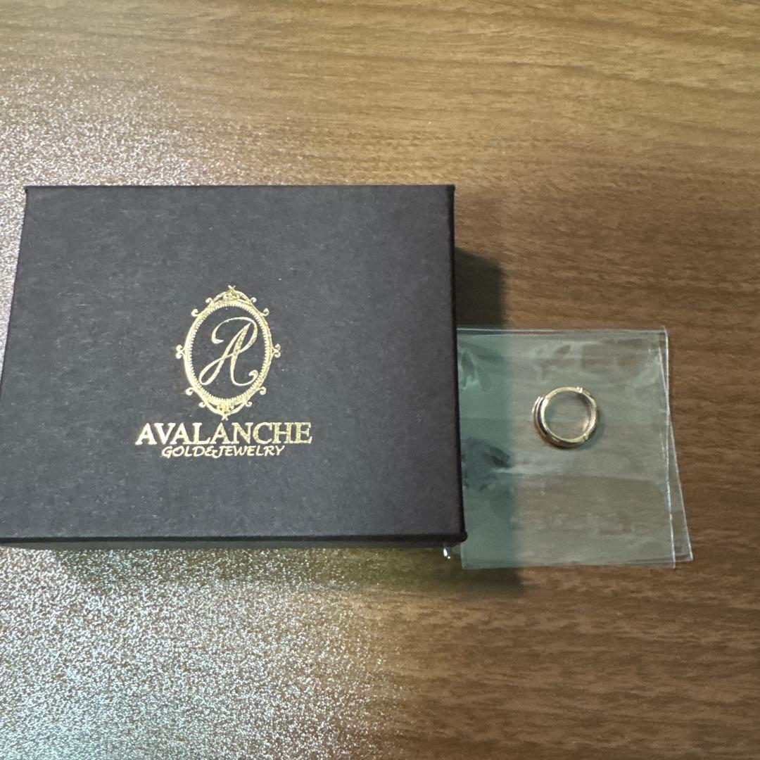 【本日だけ特別価格】AVALANCHE イエローゴールド片耳ピアス 10K