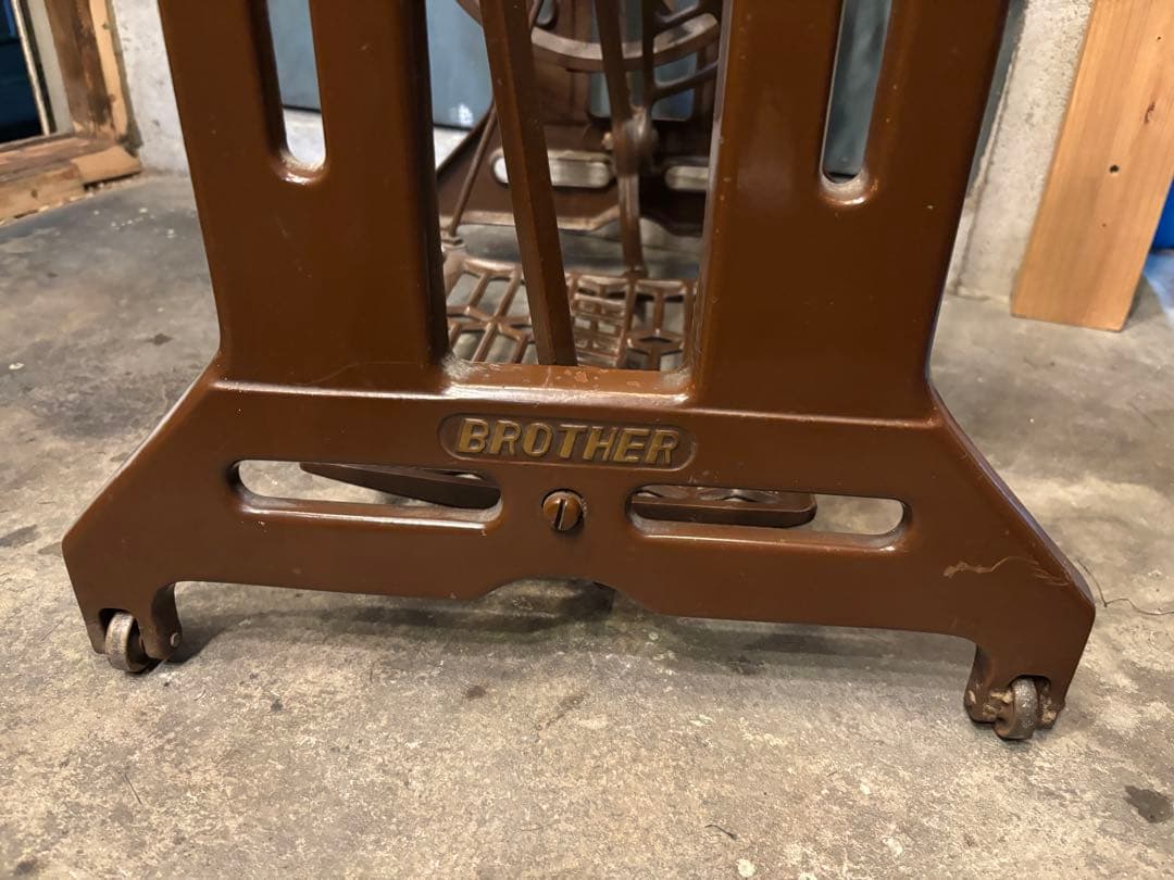 ブラザー brother ミシン脚 作業台やテーブルの脚に