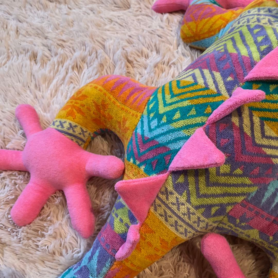 【新品未使用】タオルサロンカラカラのタオル製大きなヤモリのぬいぐるみ　日本製