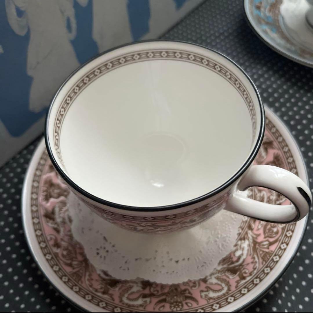 ウェッジウッド フロレンティーン　カップ＆ソーサー　ピンク　ターコイズ