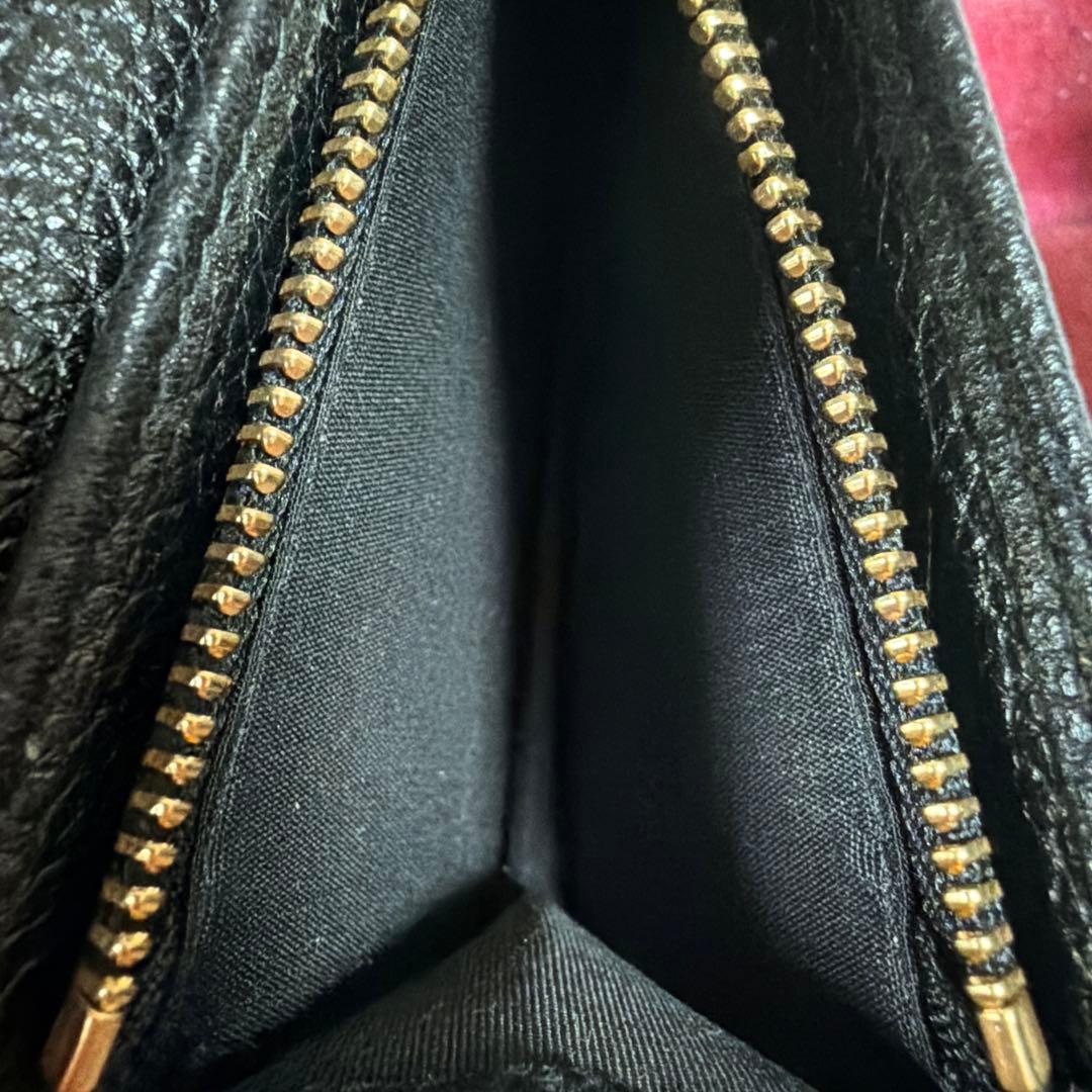 Salvatore Ferragamo ほぼ未使用！二つ折り財布 ブラック