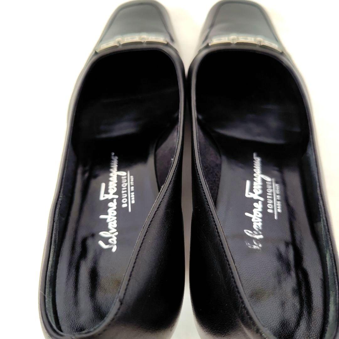 ✨️腕利き職人のリペア済✨️良品❤箱付【フェラガモ】3連プレート パンプス 黒