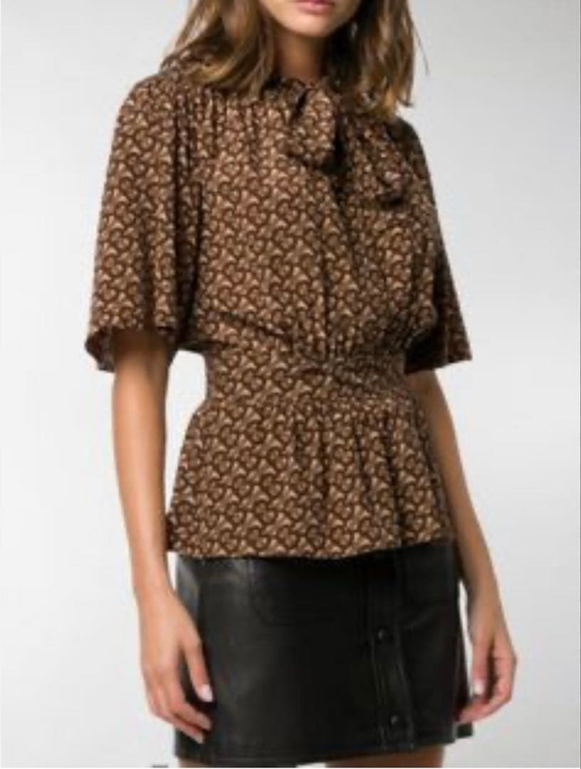 バーバリー☆BURBERRY希少品【総柄・モノグラムプリント・シルク】