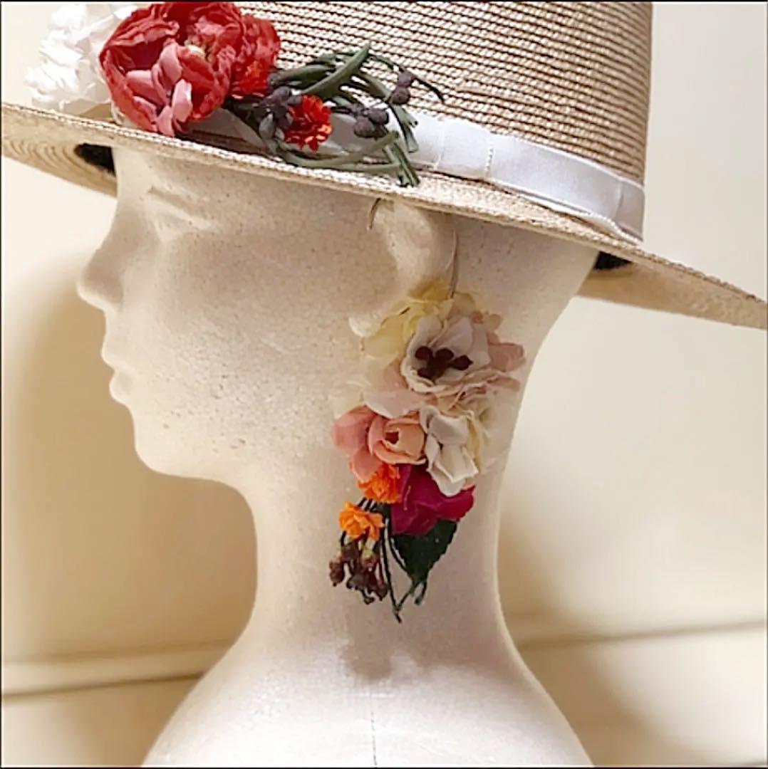 ハンドメイド★紅白華のイヤーカフ★シルバー金具タイプ★左耳用★ドレス★結婚式にも