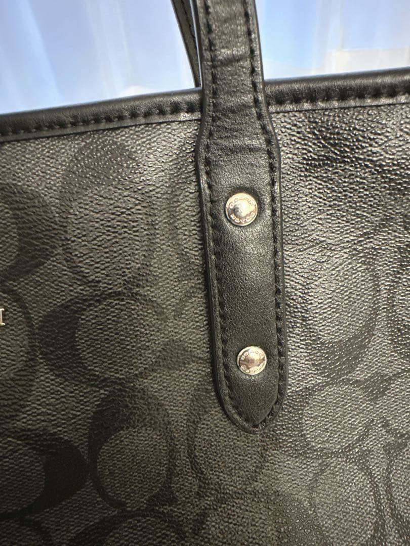 美品 コーチ トートバッグ シグネチャー ブラック PVC A4可