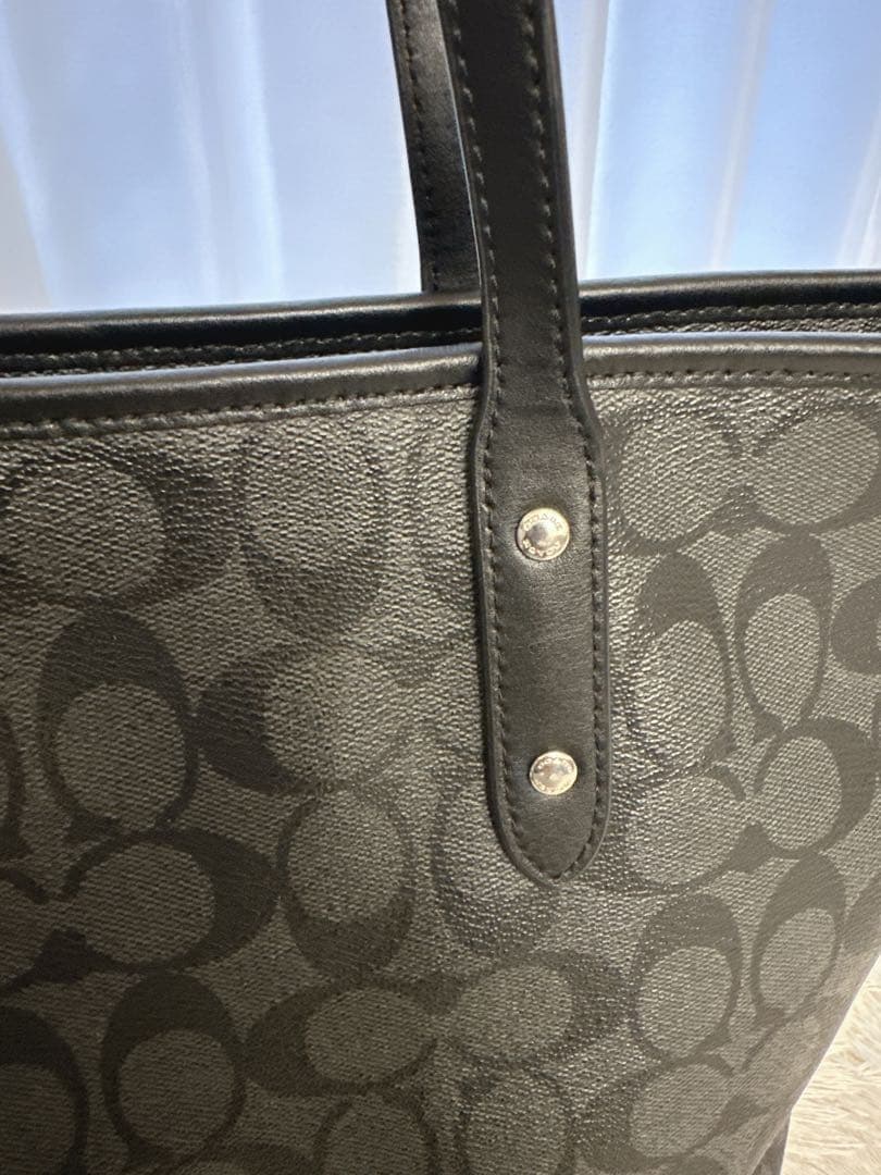 美品 コーチ トートバッグ シグネチャー ブラック PVC A4可