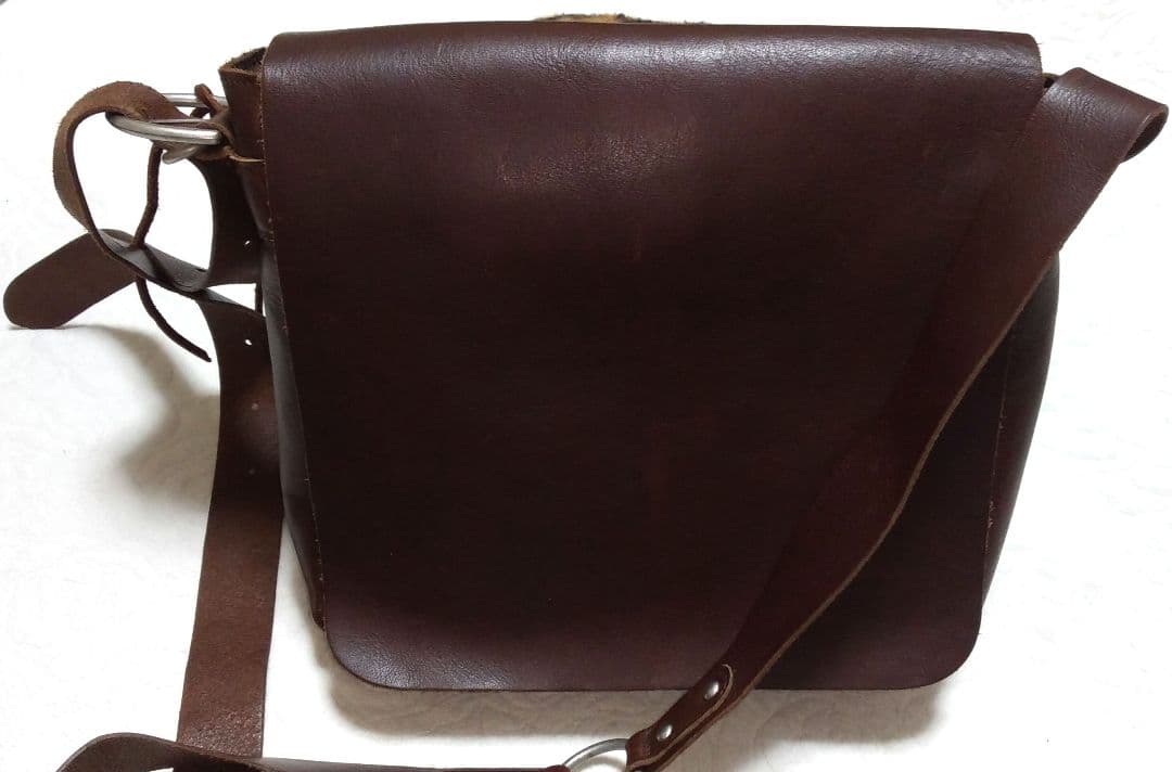 ★ESTNATION☆メンズ　ショルダーバッグ　本革　ブラウン