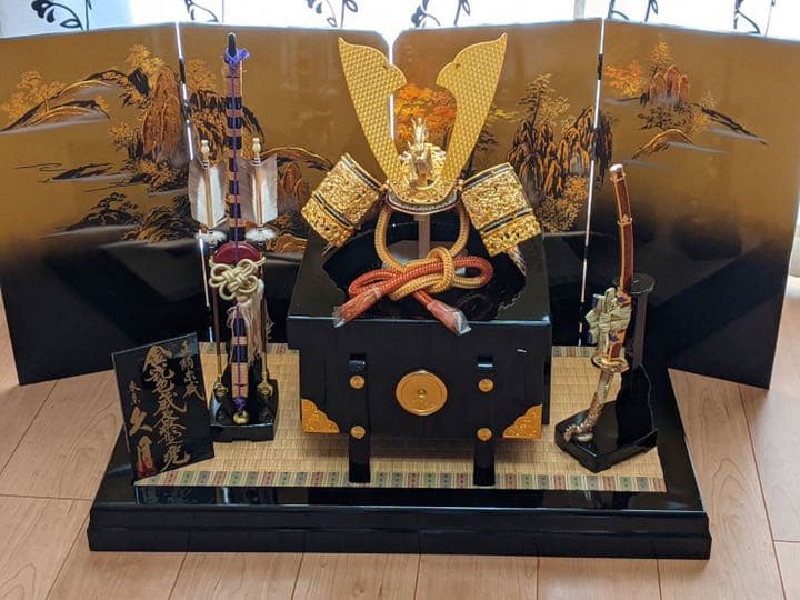 【値下げしました】久月　兜飾り