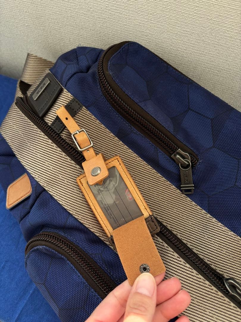 TUMI ボディバッグ ネイビー ブルー