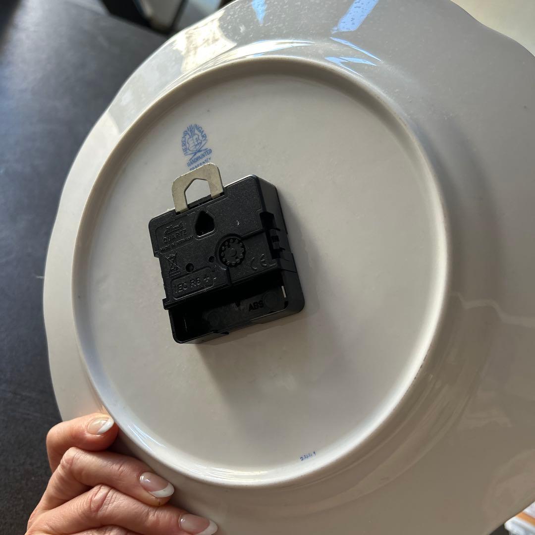 花と蝶の陶器製　壁時計　ヘレンド　ヴィクトリア