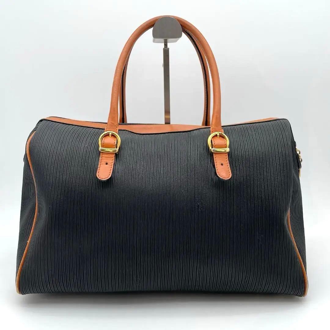 サルバトーレ　フェラガモ　レザー　ミニボストンバッグ　ガンチーニ　レザー