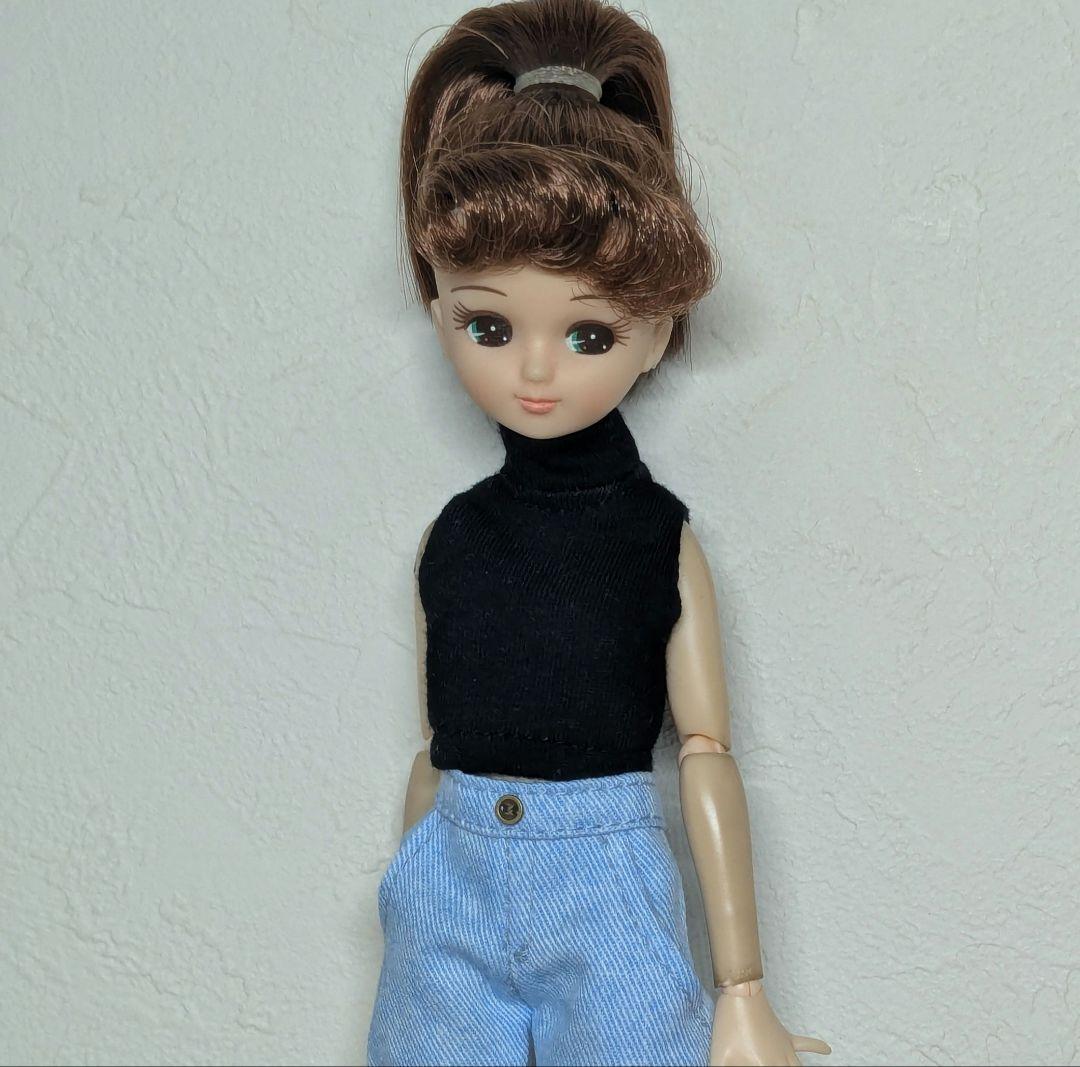 22㌢ドールサイズ服 C380円　ネックノースリーブ