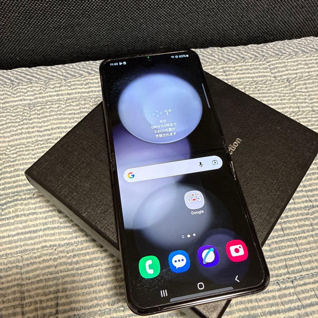ド*ュ様 [300スタート]Galaxy Z Flip5 256GB SIMフリ