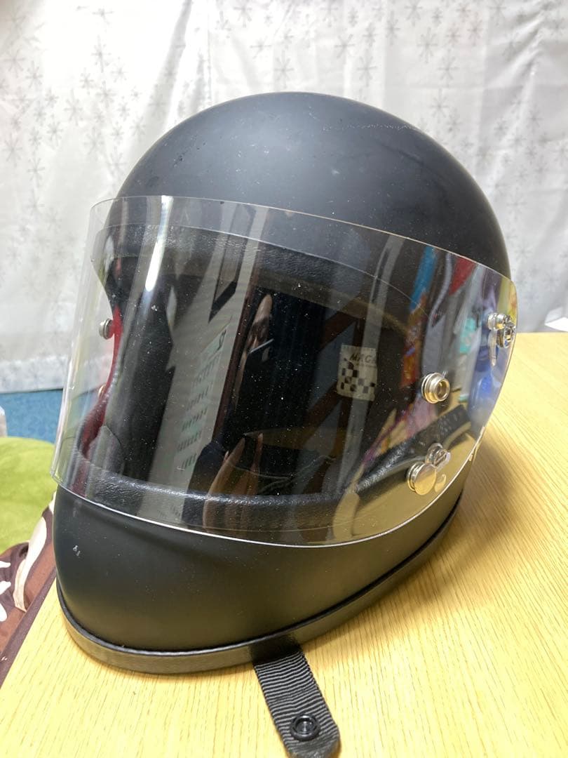 MACHホール　マットブラック ヘルメット 帽体小さい