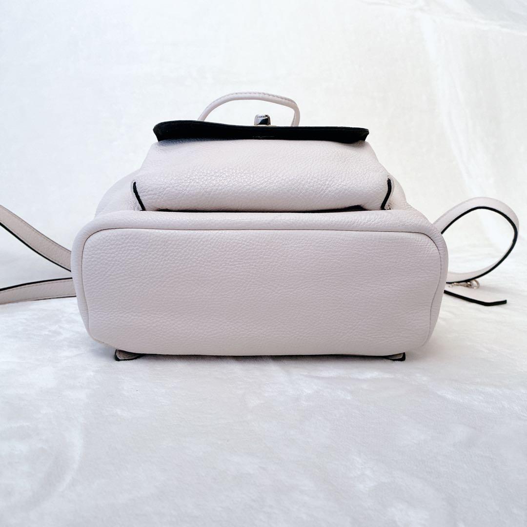 コーチ coach COACH ミニリュック 極美品 ターンロック ゴールド金具