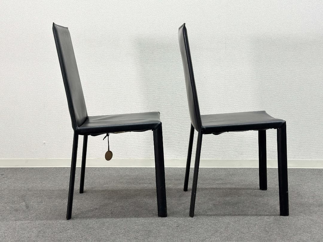 ■arrben■レザーチェア　2脚セット　ダイニング　本革　イタリア　モダン　黒