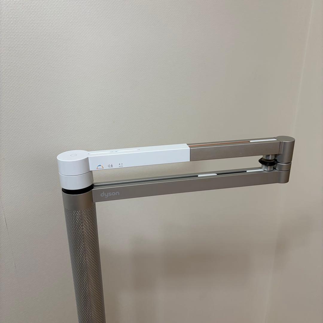 ダイソン Lightcycle Morph フロアライト ホワイト／シルバー